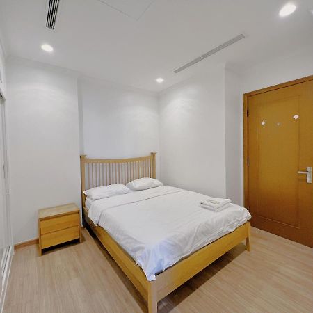 Homes By Christine - Vinhomes Central Park Ho Chi Minh City Bagian luar foto