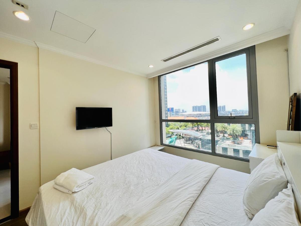 Homes By Christine - Vinhomes Central Park Ho Chi Minh City Bagian luar foto