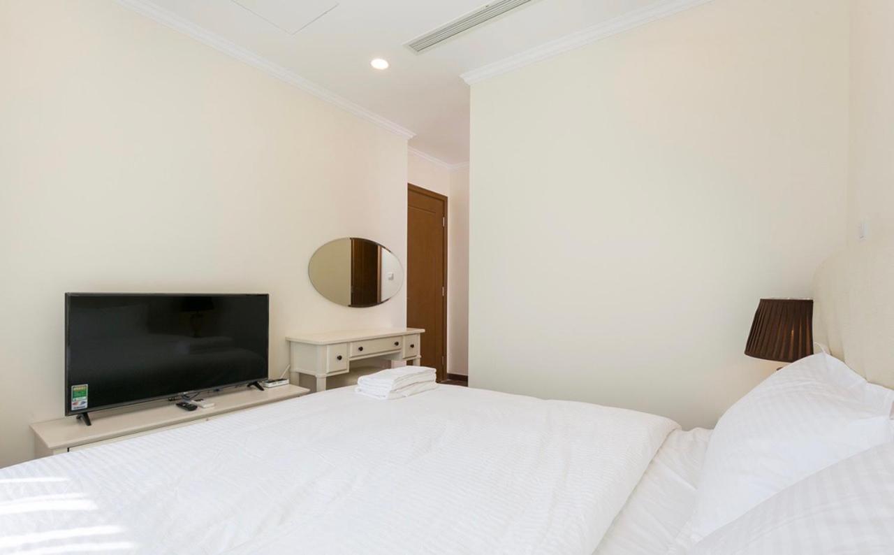 Homes By Christine - Vinhomes Central Park Ho Chi Minh City Bagian luar foto