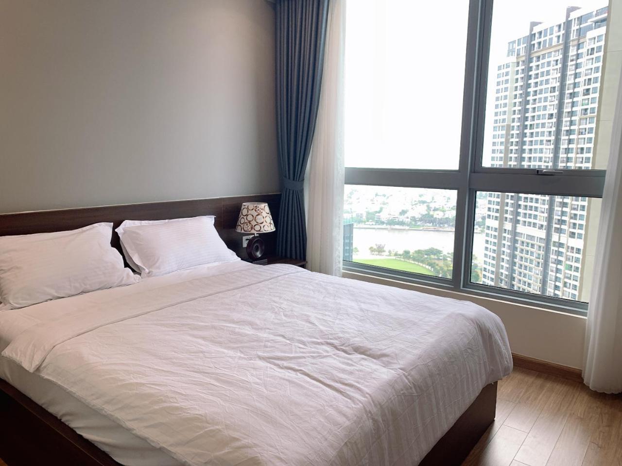 Homes By Christine - Vinhomes Central Park Ho Chi Minh City Bagian luar foto