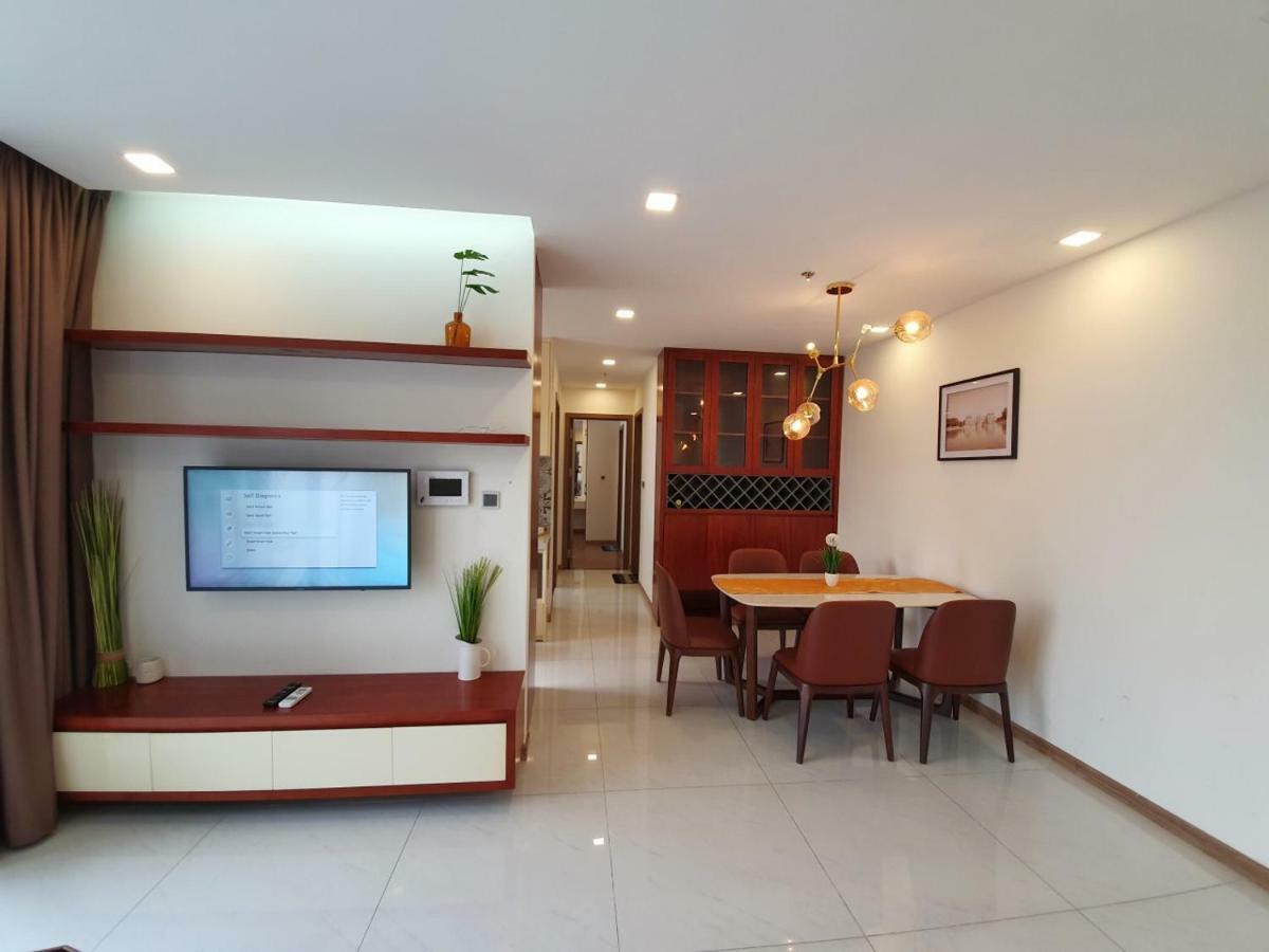 Homes By Christine - Vinhomes Central Park Ho Chi Minh City Bagian luar foto