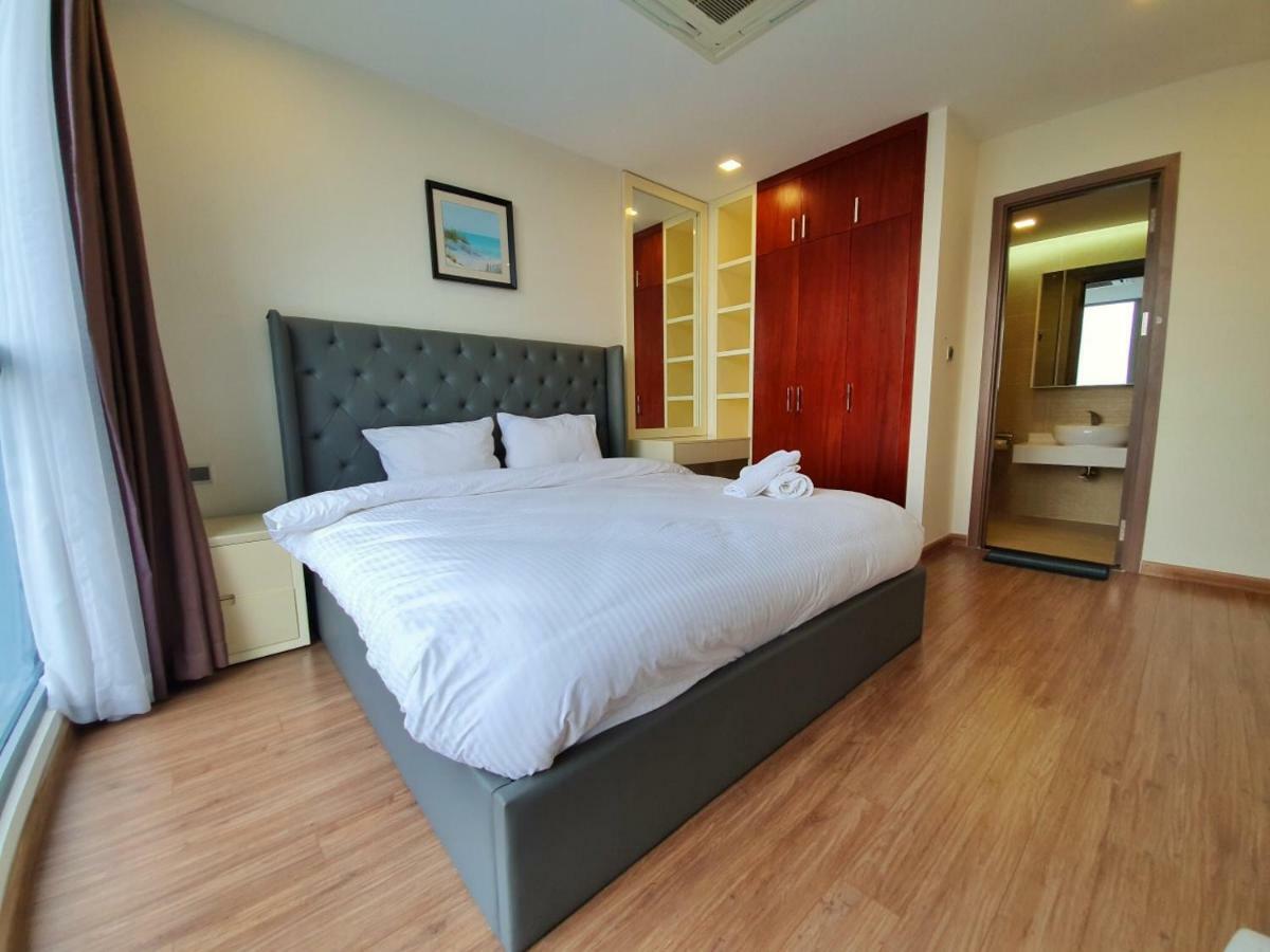 Homes By Christine - Vinhomes Central Park Ho Chi Minh City Bagian luar foto