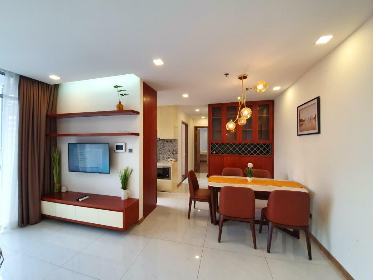 Homes By Christine - Vinhomes Central Park Ho Chi Minh City Bagian luar foto