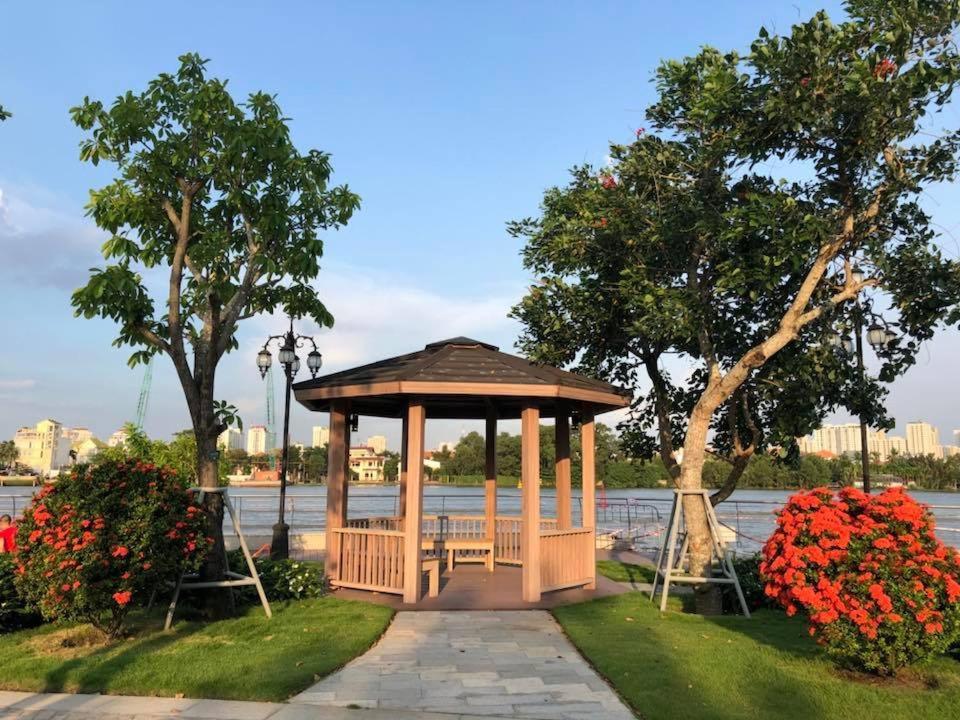 Homes By Christine - Vinhomes Central Park Ho Chi Minh City Bagian luar foto