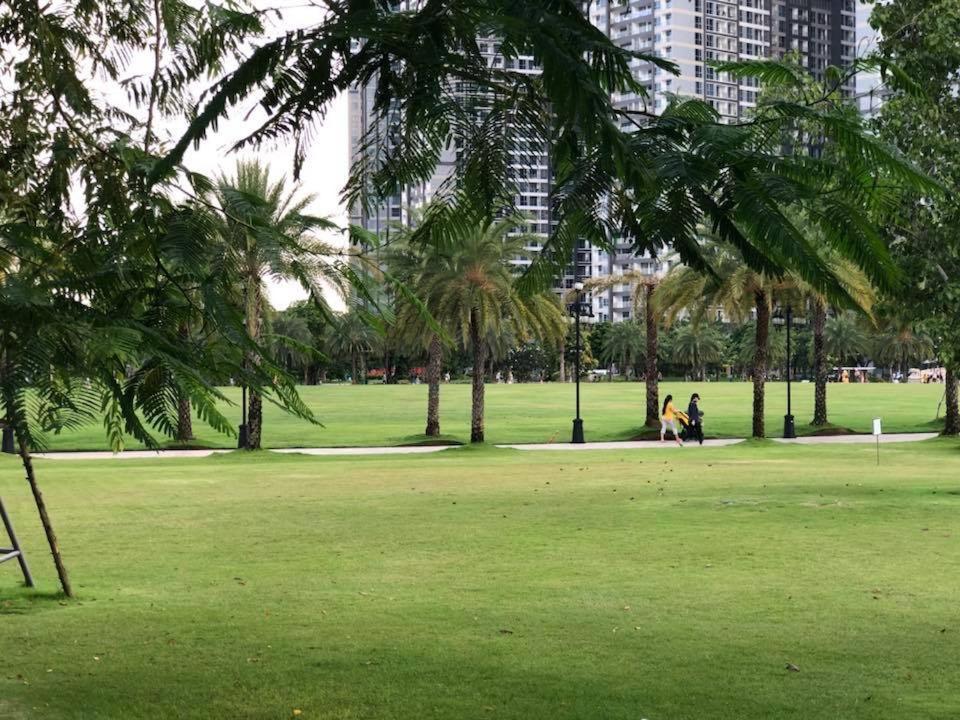 Homes By Christine - Vinhomes Central Park Ho Chi Minh City Bagian luar foto